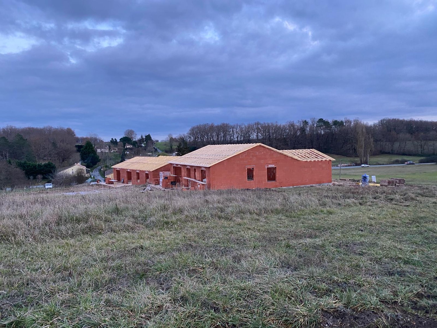 Maison neuve mise hors d'eau et hors d'air par Neo Construction 24